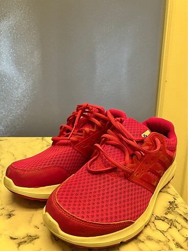 Adidas Orijinal kadın ayakkabı, Adidas
