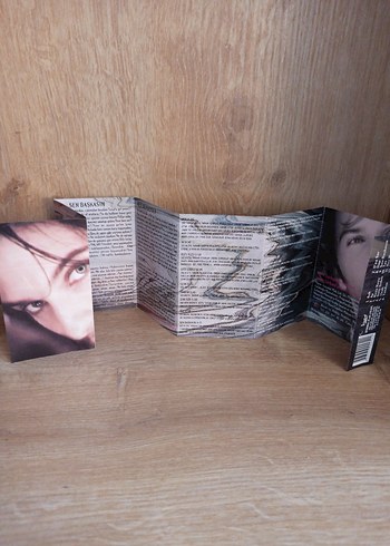 Tarkan - Karma Kaset Albümü - Görsel 3