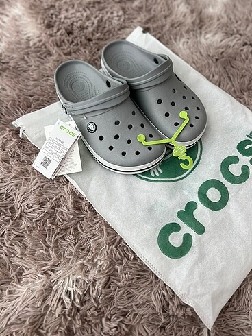 CROCS TERLİK QR KODLU TOZ TORBALI
