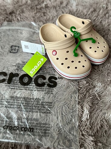 CROCS TERLİK QR KODLU TOZ TORBALI