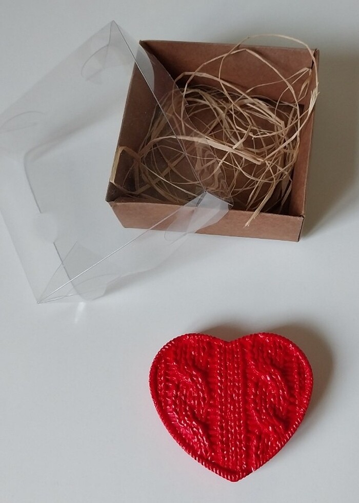 Kırmızı Örgü Kalpli Magnet - Görsel 2