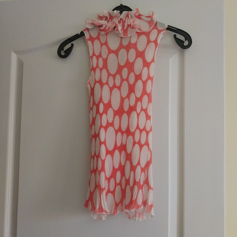 Pembe Yaka Detaylı Kolsuz Bluz - Görsel 2