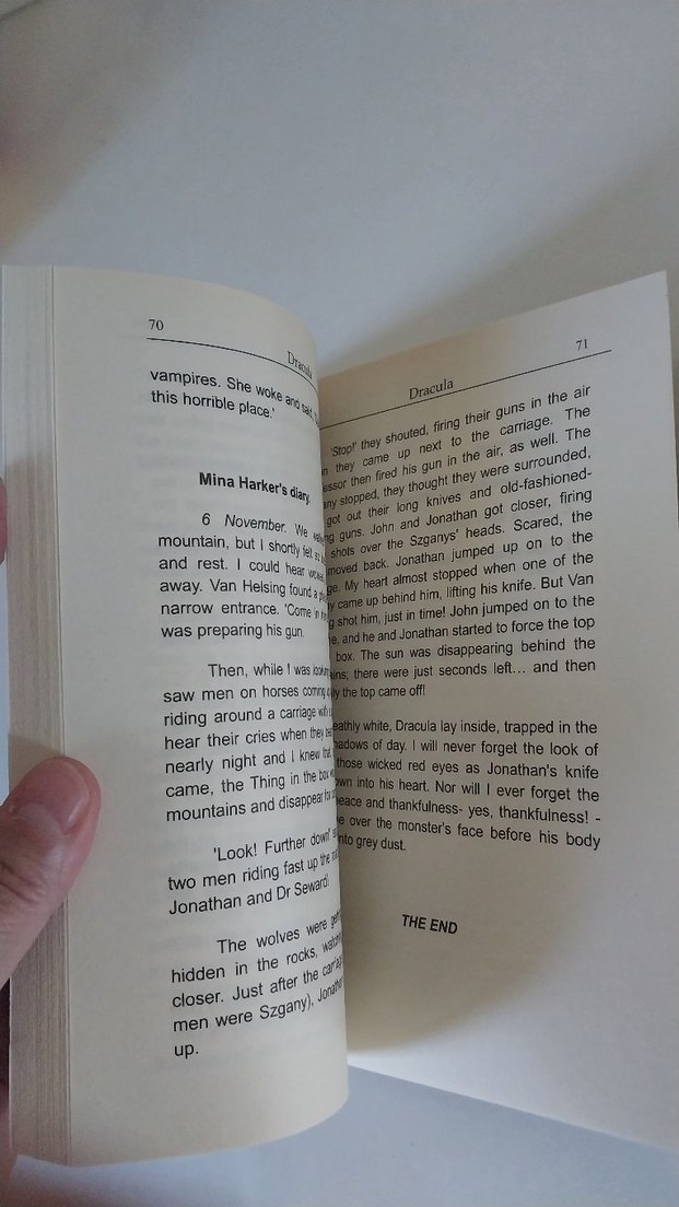 Dracula, Mice and Men, The Pearl İngilizce Hikayeler - Görsel 3