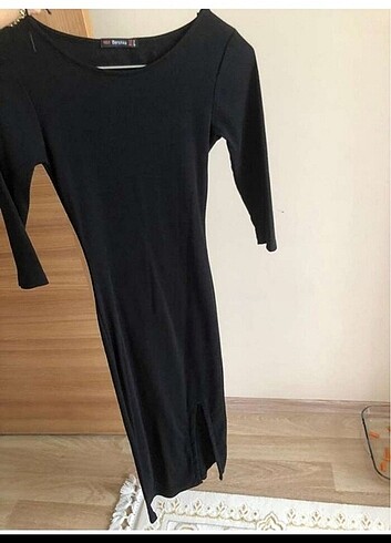 Bershka fitted midi elbise