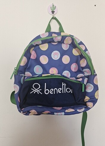 Benetton anaokulu cantası