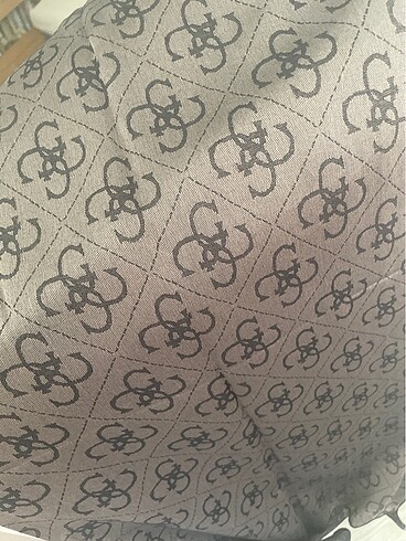 guess desen çift taraflı şal