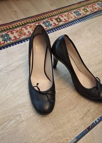 İnci Siyah Tokalı Stiletto Ofis Ayakkabısı - Görsel 2