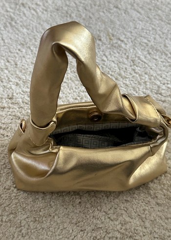 Parlak Altın Renkli Deri Kadın Çanta - Görsel 2