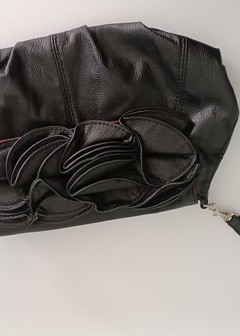 Zara Siyah Deri Fırfırlı Kadın Bileklik Çanta