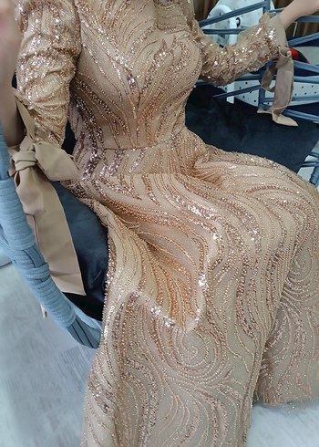 Parlak Bej Uzun Kollu Drapeli Abiye Elbise - Görsel 2