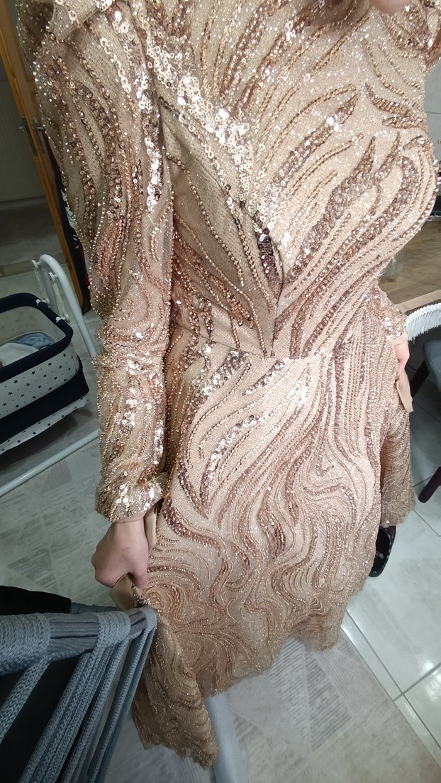 Parlak Bej Uzun Kollu Drapeli Abiye Elbise - Görsel 4