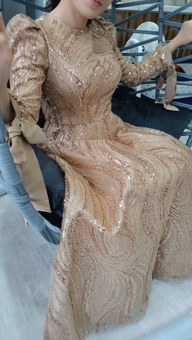 Parlak Bej Uzun Kollu Drapeli Abiye Elbise - Görsel 2