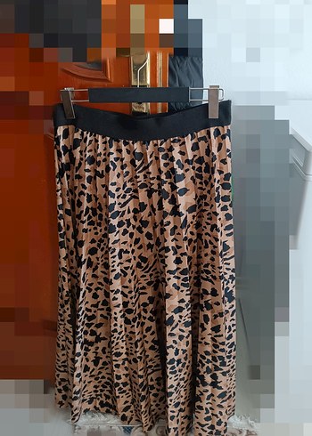 Kahverengi Leopar Desenli Uzun Piliseli Etek - Görsel 2