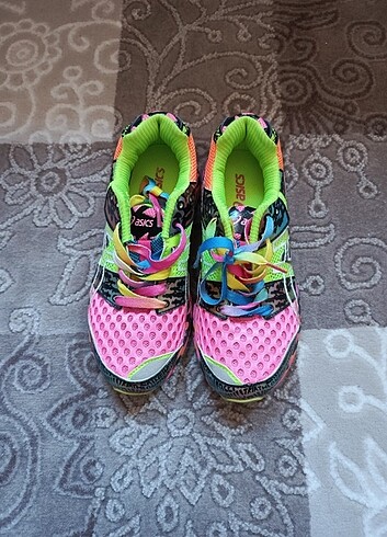 Asics Asıcs, renkli yürüyüş ayakkabısı