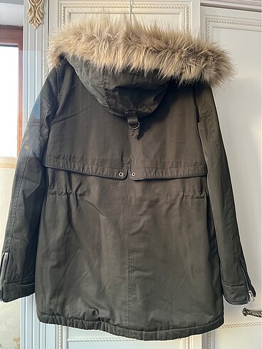 Zara marka içi kürklü haki parka mont - Görsel 3