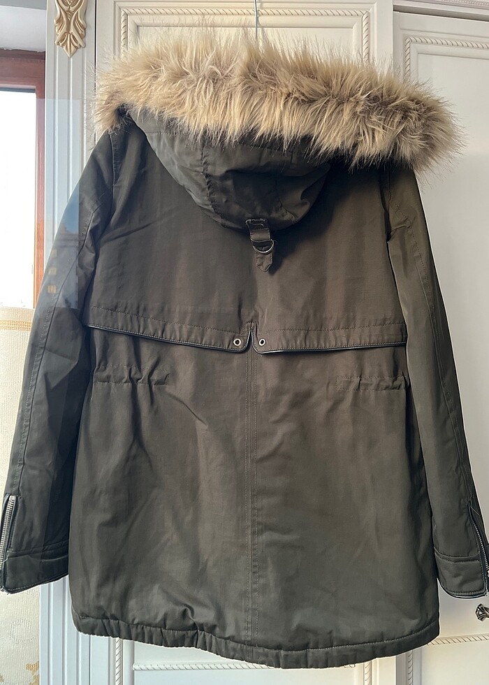 Zara marka içi kürklü haki parka mont - Görsel 3