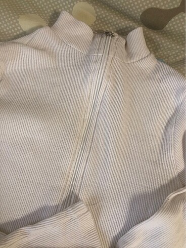 Beyaz fermuarlı kazak - Görsel 2