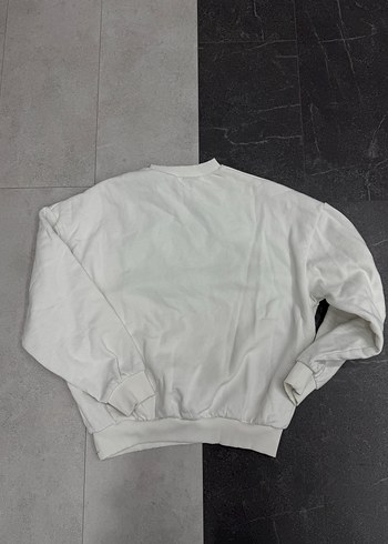 Beyaz Baskılı Rahat Kesim Sweatshirt - Görsel 4