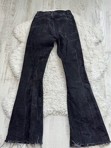38 Beden gri Renk Pull and Bear İspanyol Paça Kot Pantolon