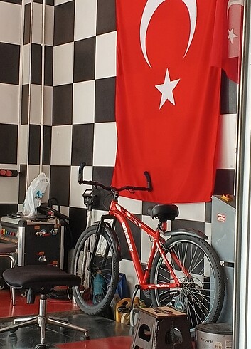  Beden kırmızı Renk Bisiklet İstanbul kartal 