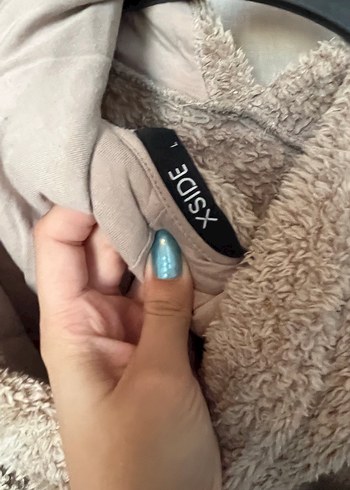 LC Waikiki Kürklü Kapüşonlu Bej Sweatshirt