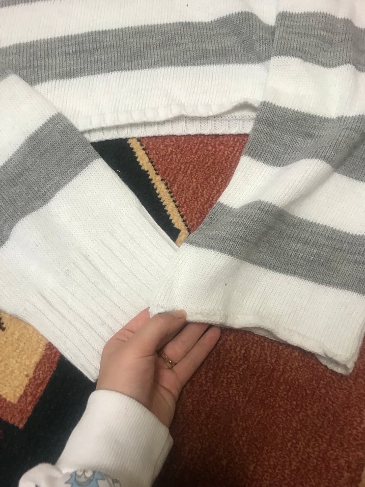 Gri Çizgili Kadın Triko Kazak - Görsel 2