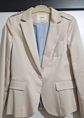 Bej Düğmeli Kadın Blazer Ceket