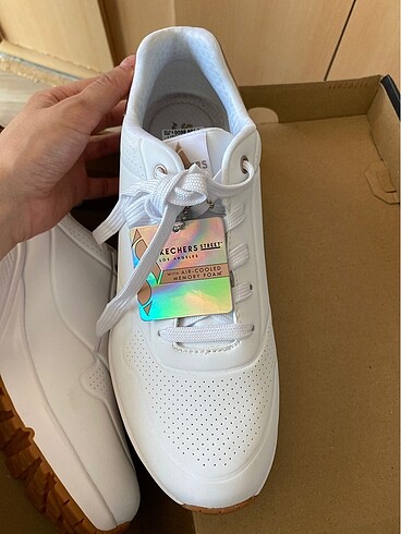 Skechers