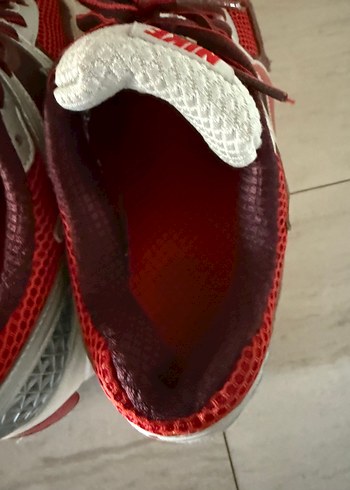 38,5 Beden kırmızı Renk Nike Vomero 5 Red 38.5