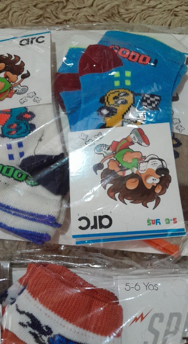 Çocuklar için renkli desenli çorap - Görsel 2