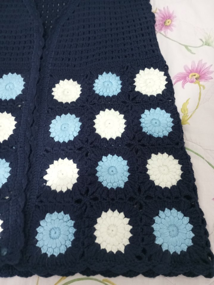 çiçek desenli lacivert kadın hırka - Görsel 4