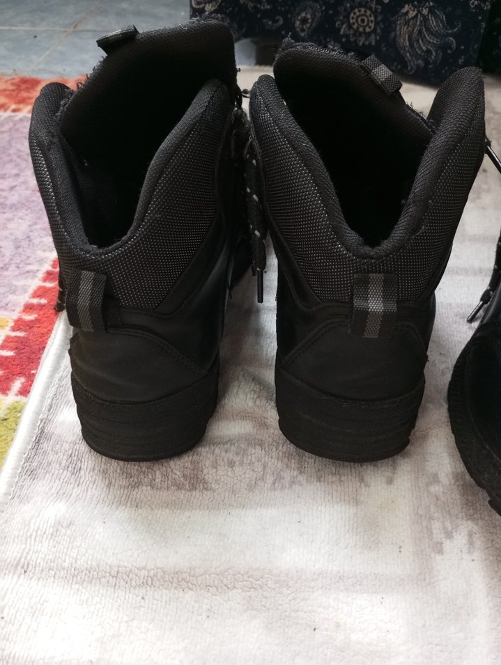 Siyah Bağcıklı Erkek Goth Bot - Görsel 4