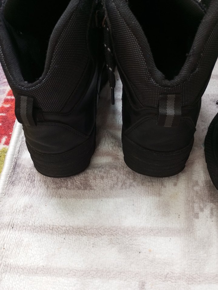 Siyah Bağcıklı Erkek Goth Bot - Görsel 5