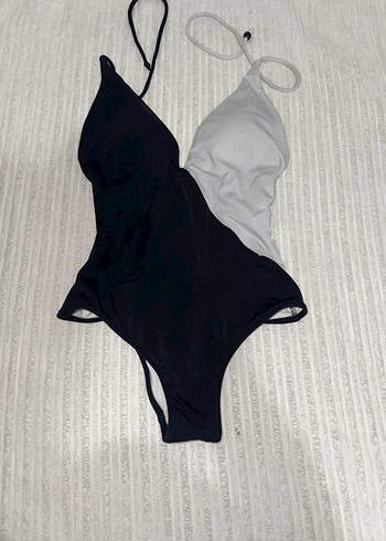 Siyah Beyaz İki Renkli Strappy Mayo - Görsel 2