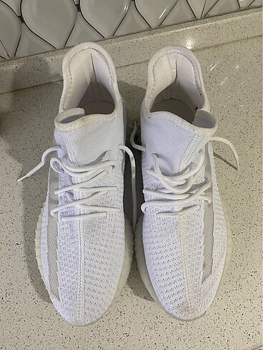 45 Beden beyaz Renk Adidas Yeezy bost Ayakkabı 46 numara