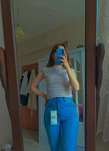 Stradivarius crop straight Jean 32 beden