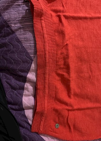 Kırmızı Keten Hamile Tişörtü - Görsel 2