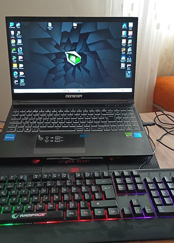 ACİL SATILIK RTX 4050'li Monster Abra i5 13500H Garantili Temiz