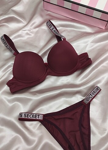 Victoria's Secret Alt Üst Takım 