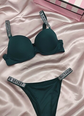 Victoria's Secret Alt Üst Takım 