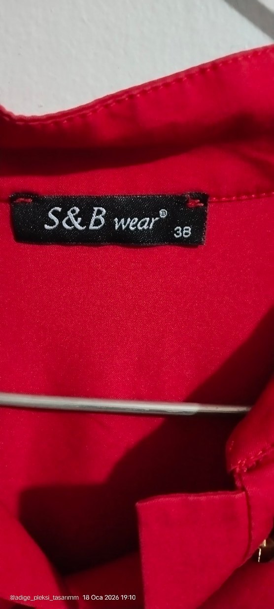 Klasik Zarif Kırmızı Siyah Uzun Gotik Elbise - Görsel 3