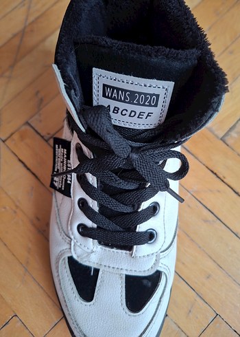 Kadın Beyaz Bağcıklı Spor bot  Ayakkabı - Görsel 4