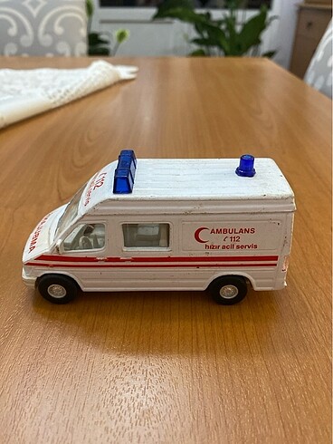  Oyuncak ambulans
