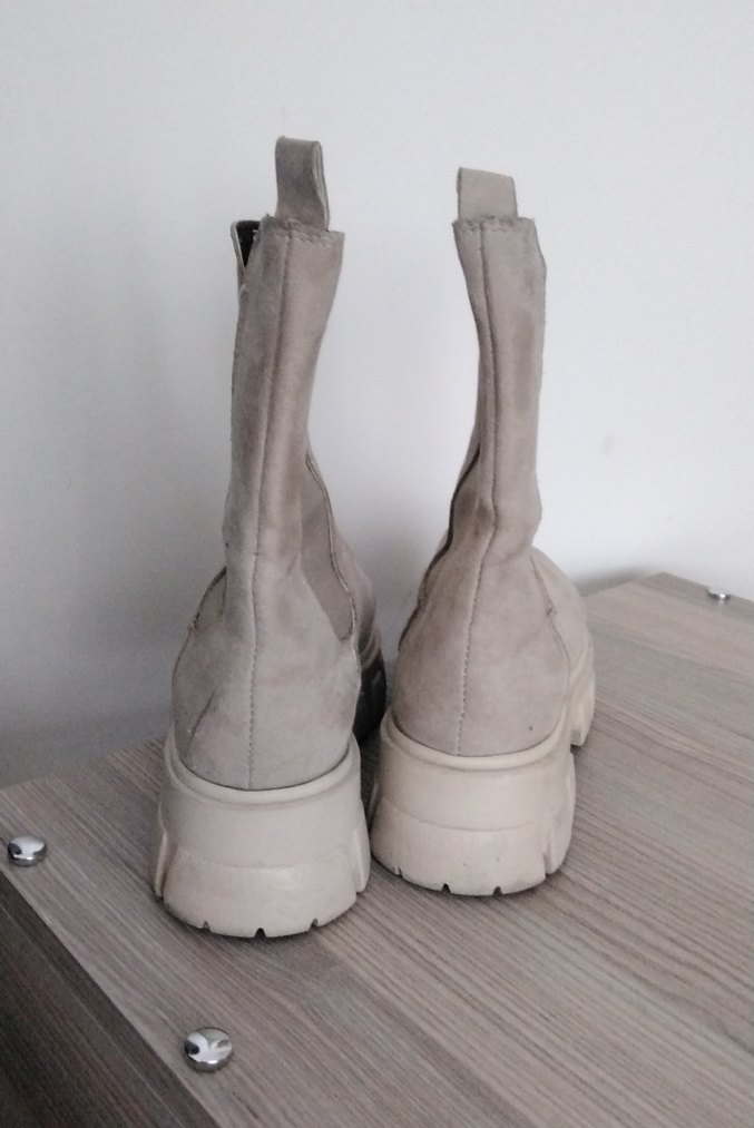 Bej Süet Platform Topuklu Kadın Bot - Görsel 3