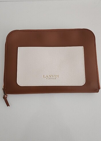 Lanvin makyaj çantası