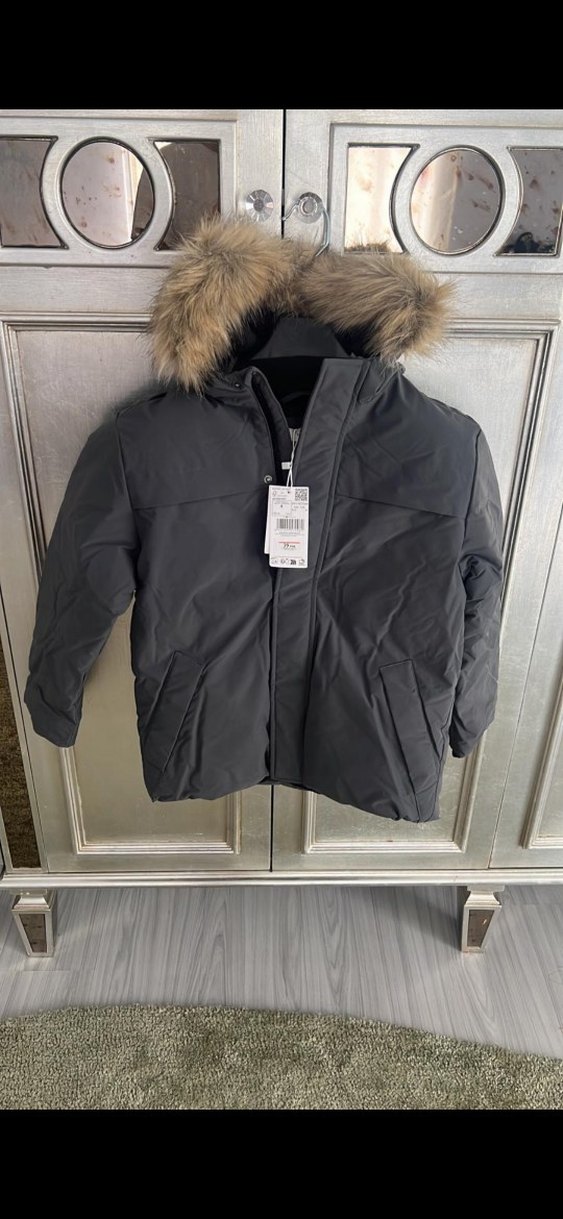 Erkek Çocuk Gri Kürklü Kapüşonlu Mont - Görsel 2