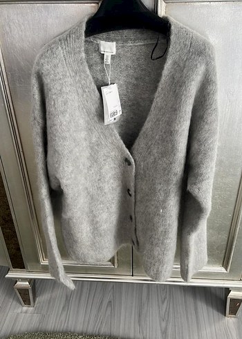 Gri V Yakalı Örgü Yün Kadın Kazak - Görsel 3