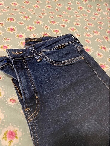 28 Beden Mavi Tess Model Skinny Jean