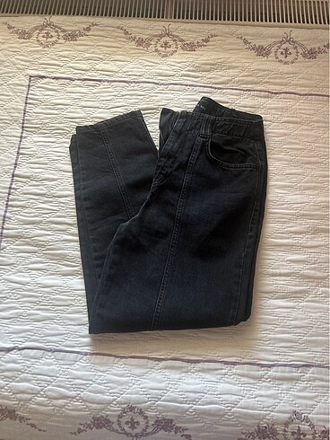 mom jeans