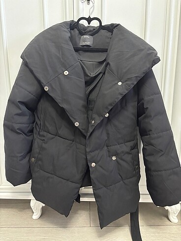 Bershka siyah mont